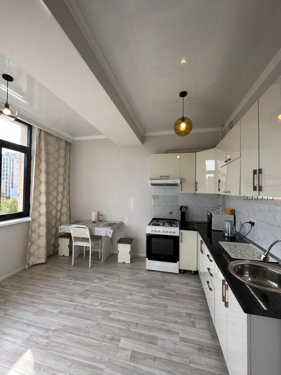 Apartments "Harmony" On Sydykova St 156А Bishkek Exterior foto