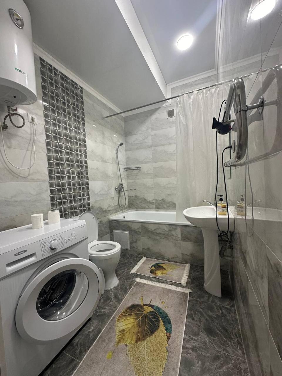 Apartments "Harmony" On Sydykova St 156А Bishkek Exterior foto