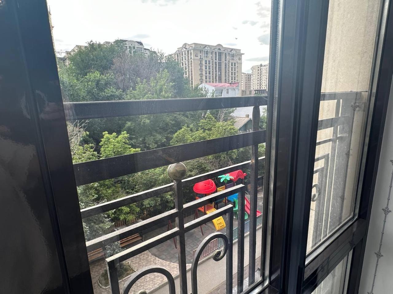 Apartments "Harmony" On Sydykova St 156А Bishkek Exterior foto